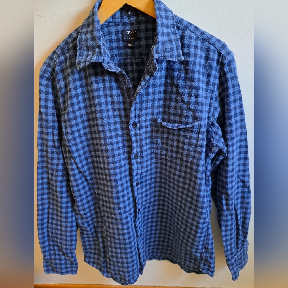 J.Crew Factory blue 💙 button down flannel men size L